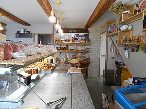 Dept 06 rte du ski et des alpes  : Boulangerie/pâtisserie/salon de thé/snacking.